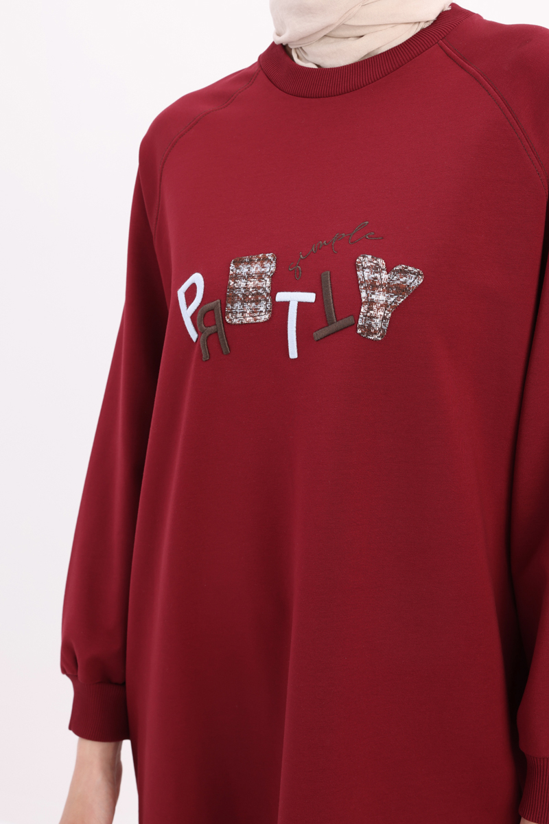 Pretty Embroidered Reglan Sleeve Sweat Tunic