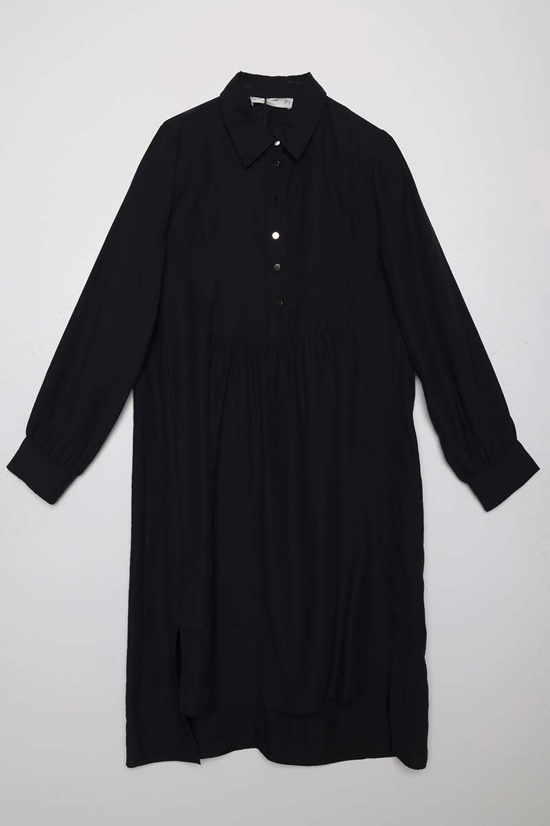 Half Patented Robed Tunic With Slits