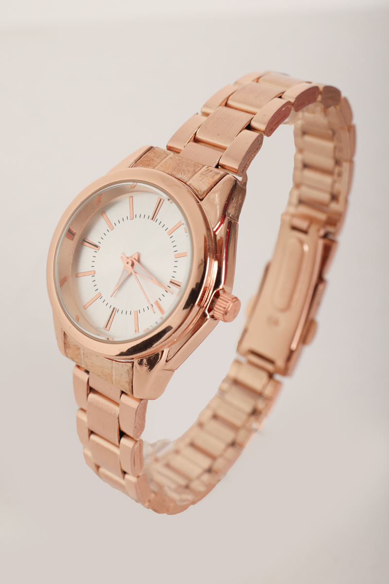 Round Dial Wristwatch